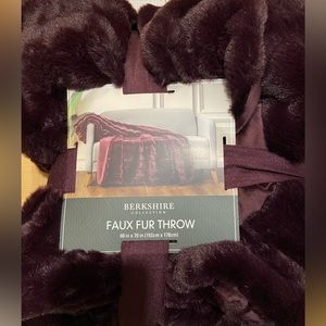 Berkshire dark purple throw NWT